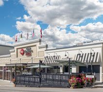 Best Western Plus Baker Street Inn Exterior