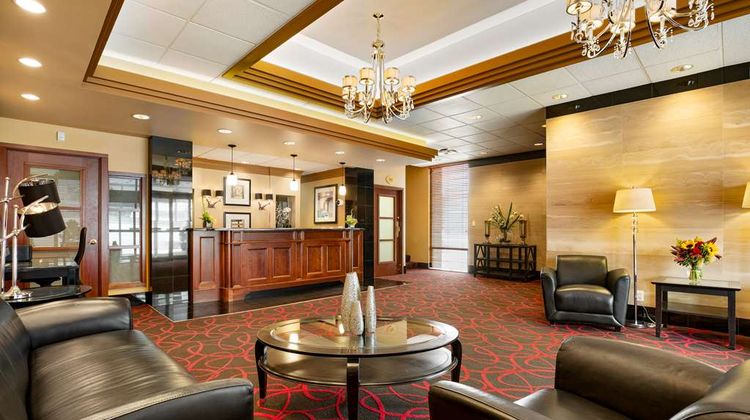 Best Western Plus Columbia River Hotel Lobby