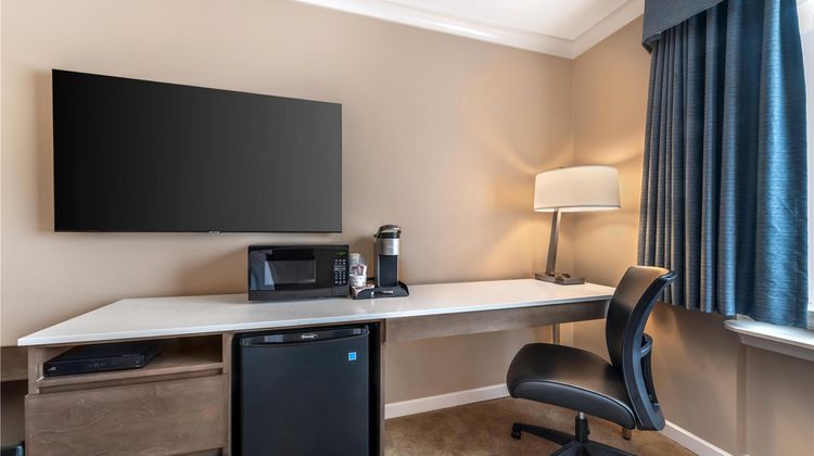 Best Western Plus Columbia River Hotel Room