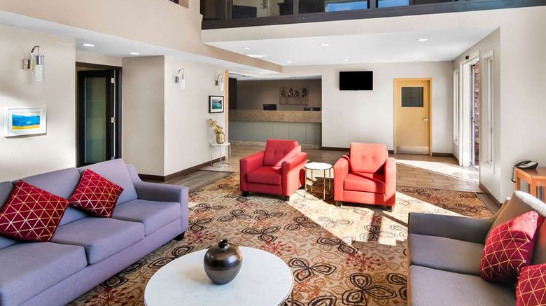 <b>Best Western Plus Sunrise Inn Lobby</b>. Images powered by <a href="https://iceportal.shijigroup.com/" title="IcePortal" target="_blank">IcePortal</a>.
