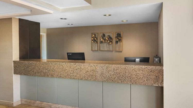 Best Western Plus Sunrise Inn Lobby