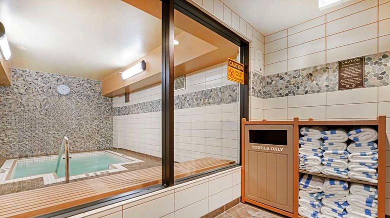 <b>Best Western Plus Barclay Hotel Spa</b>. Images powered by <a href="https://iceportal.shijigroup.com/" title="IcePortal" target="_blank">IcePortal</a>.