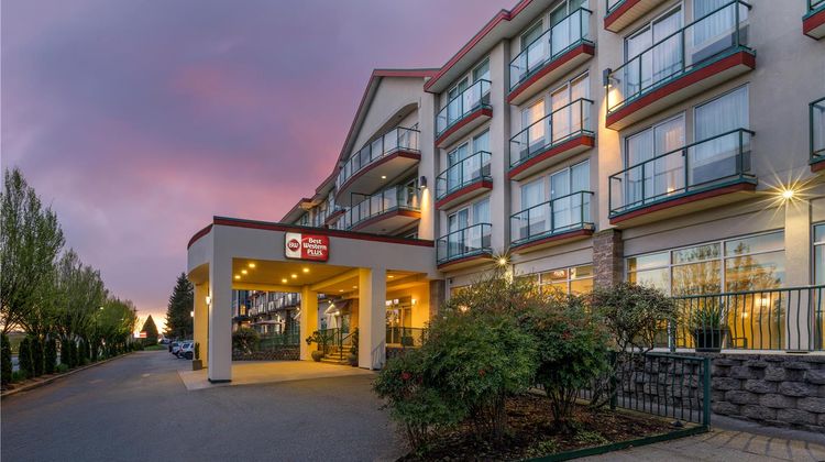 Best Western Plus Mission City Lodge Exterior