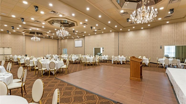 <b>Best Western Plus Mission City Lodge Ballroom</b>. Images powered by <a href="https://iceportal.shijigroup.com/" title="IcePortal" target="_blank">IcePortal</a>.