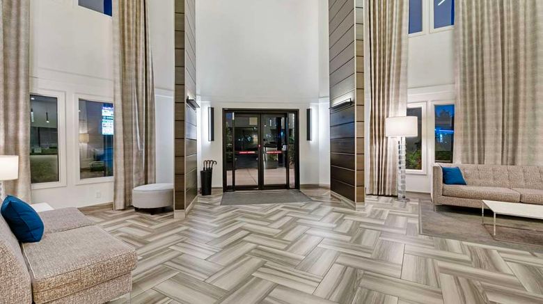 <b>Best Western Northgate Inn Lobby</b>. Images powered by <a href="https://iceportal.shijigroup.com/" title="IcePortal" target="_blank">IcePortal</a>.