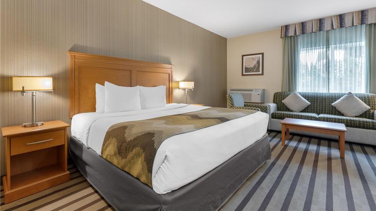 Best Western King George Inn & Suites Room