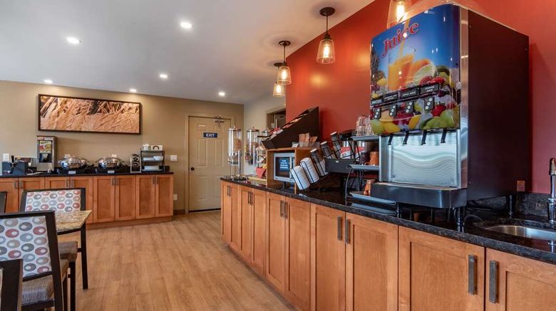 <b>SureStay Plus by BW Salmon Arm Restaurant</b>. Images powered by <a href="https://iceportal.shijigroup.com/" title="IcePortal" target="_blank">IcePortal</a>.
