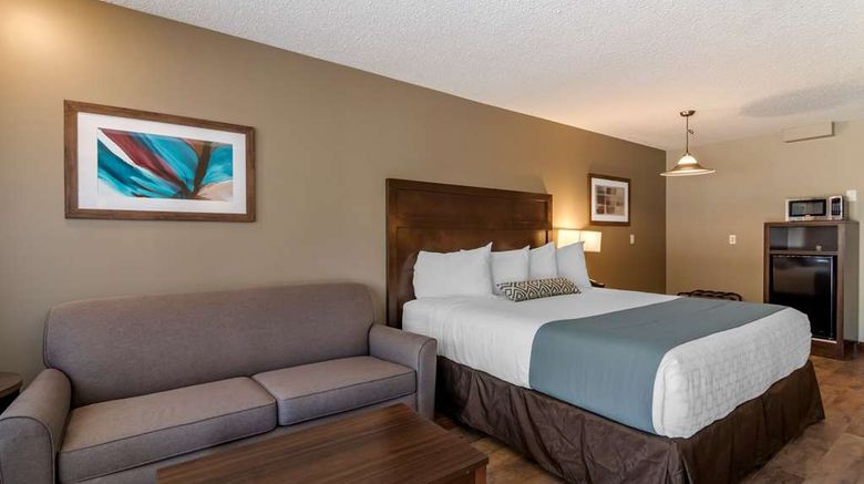 <b>SureStay Plus by BW Salmon Arm Room</b>. Images powered by <a href="https://iceportal.shijigroup.com/" title="IcePortal" target="_blank">IcePortal</a>.