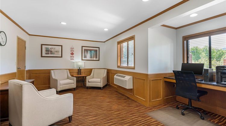 SureStay Plus by BW Salmon Arm Lobby