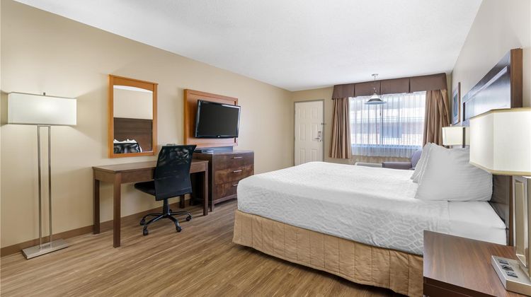 SureStay Plus by BW Salmon Arm Room