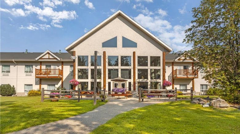 <b>Best Western Plus Valemount Inn & Suites Exterior</b>. Images powered by <a href="https://iceportal.shijigroup.com/" title="IcePortal" target="_blank">IcePortal</a>.