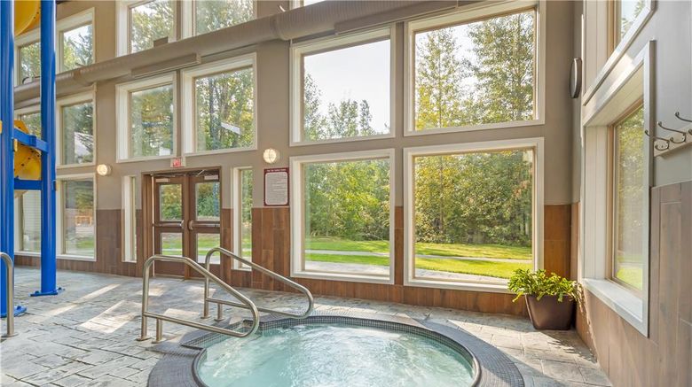 <b>Best Western Plus Valemount Inn & Suites Pool</b>. Images powered by <a href="https://iceportal.shijigroup.com/" title="IcePortal" target="_blank">IcePortal</a>.