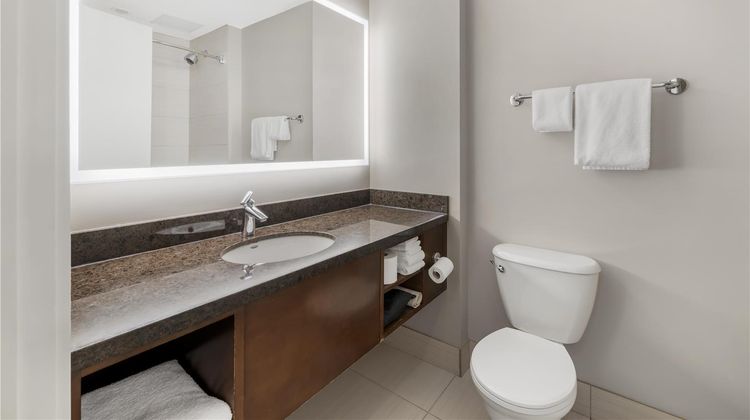 Best Western Plus Revelstoke Room