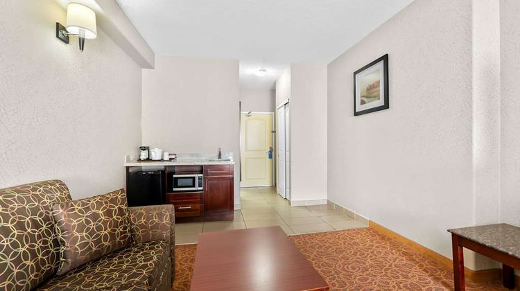 Best Western Williams Lake Hotel Room