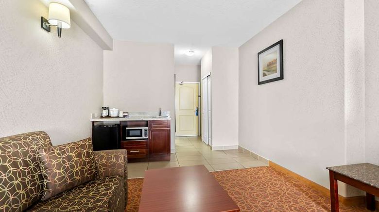 <b>Best Western Williams Lake Hotel Room</b>. Images powered by <a href="https://iceportal.shijigroup.com/" title="IcePortal" target="_blank">IcePortal</a>.