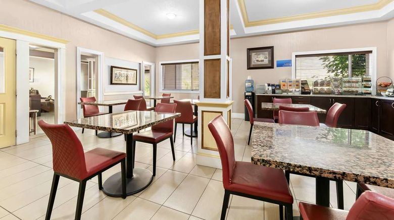 <b>Best Western Williams Lake Hotel Restaurant</b>. Images powered by <a href="https://iceportal.shijigroup.com/" title="IcePortal" target="_blank">IcePortal</a>.