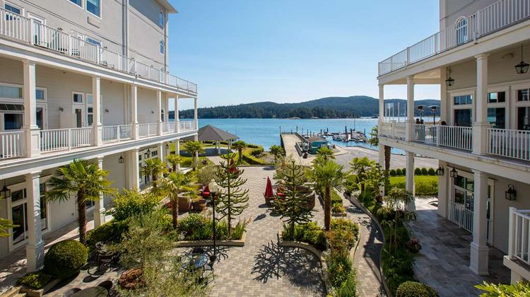 Prestige Oceanfront Resort Exterior