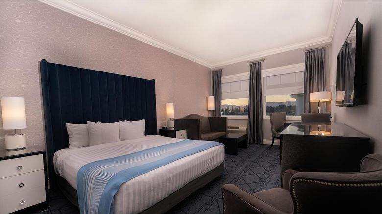<b>Prestige Oceanfront Resort Room</b>. Images powered by <a href="https://iceportal.shijigroup.com/" title="IcePortal" target="_blank">IcePortal</a>.