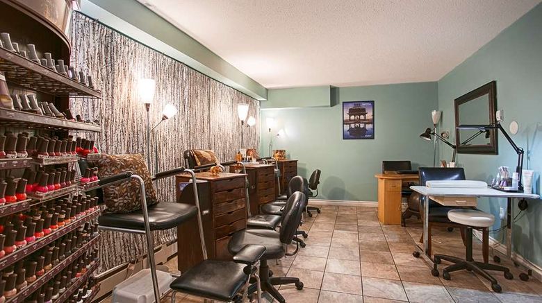 <b>Best Western Gold Rush Inn Spa</b>. Images powered by <a href="https://iceportal.shijigroup.com/" title="IcePortal" target="_blank">IcePortal</a>.