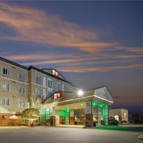 Best Western Plus Pembina Inn & Suites
