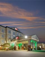 Best Western Plus Pembina Inn & Suites
