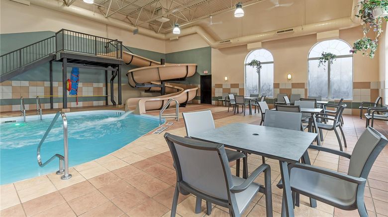<b>Best Western Plus Pembina Inn & Suites Pool</b>. Images powered by <a href="https://iceportal.shijigroup.com/" title="IcePortal" target="_blank">IcePortal</a>.