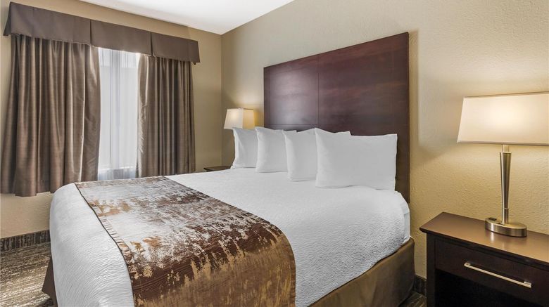 <b>Best Western Plus Pembina Inn & Suites Suite</b>. Images powered by <a href="https://iceportal.shijigroup.com/" title="IcePortal" target="_blank">IcePortal</a>.