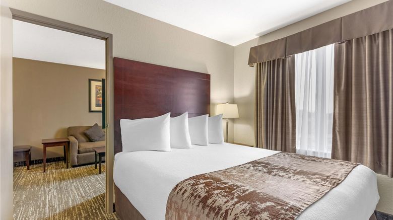 <b>Best Western Plus Pembina Inn & Suites Suite</b>. Images powered by <a href="https://iceportal.shijigroup.com/" title="IcePortal" target="_blank">IcePortal</a>.