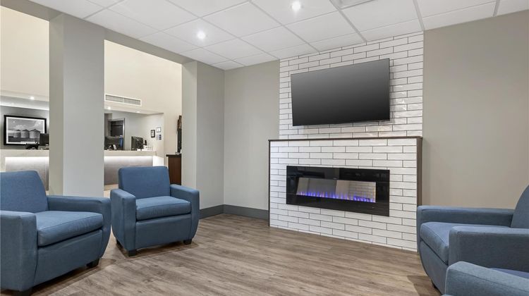 Best Western Plus Brandon Inn Lobby