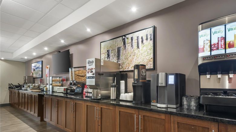 <b>Best Western Plus Brandon Inn Restaurant</b>. Images powered by <a href="https://iceportal.shijigroup.com/" title="IcePortal" target="_blank">IcePortal</a>.