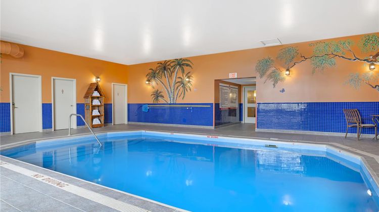 Best Western Plus Grand Sault Htl Suites Pool