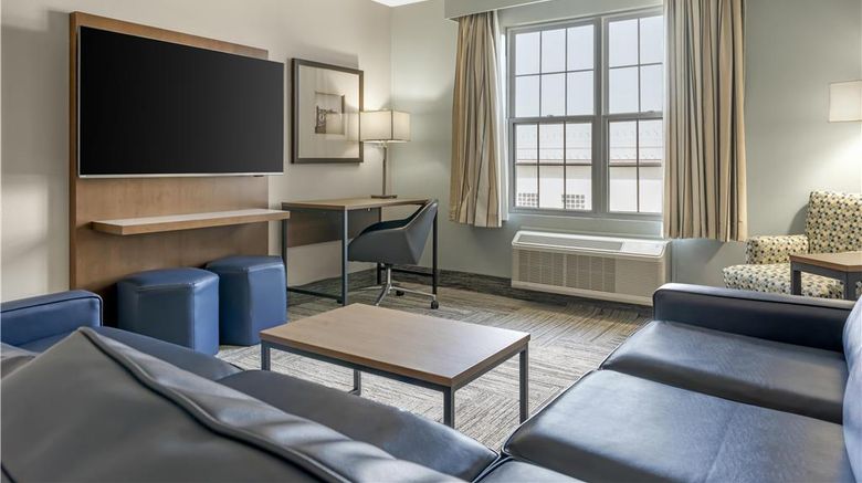 <b>Best Western Plus Woodstock Hotel & Conf Room</b>. Images powered by <a href="https://iceportal.shijigroup.com/" title="IcePortal" target="_blank">IcePortal</a>.