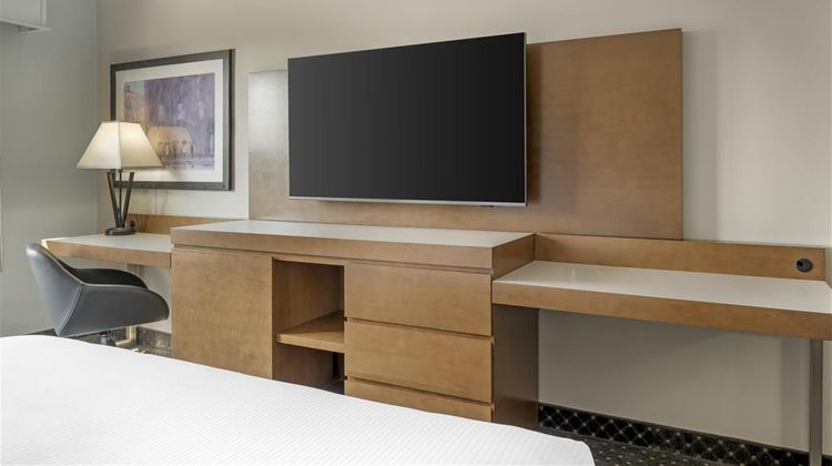 Best Western Plus Woodstock Hotel & Conf Room