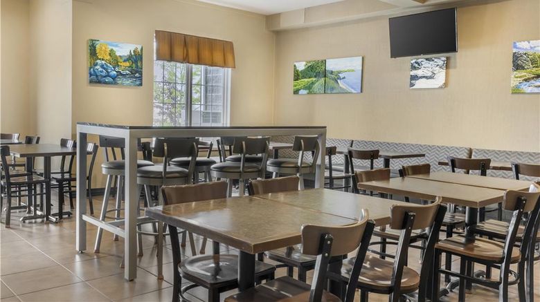 <b>Best Western Plus Saint John Hotel Stes Restaurant</b>. Images powered by <a href="https://iceportal.shijigroup.com/" title="IcePortal" target="_blank">IcePortal</a>.