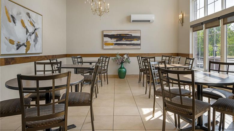 <b>Best Western Plus Fredericton Htl Suites Restaurant</b>. Images powered by <a href="https://iceportal.shijigroup.com/" title="IcePortal" target="_blank">IcePortal</a>.