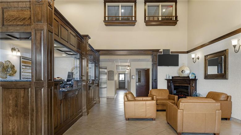 <b>Best Western Plus Fredericton Htl Suites Lobby</b>. Images powered by <a href="https://iceportal.shijigroup.com/" title="IcePortal" target="_blank">IcePortal</a>.