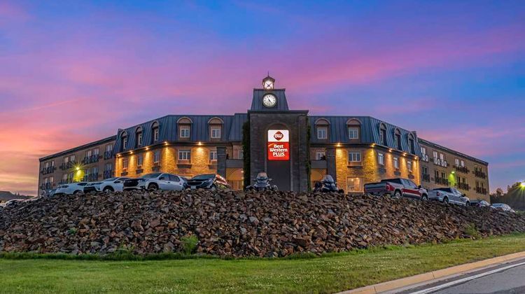 Best Western Plus Edmundston Hotel Exterior