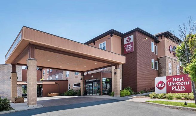 Best Western Plus Bathurst Hotel & Stes Exterior