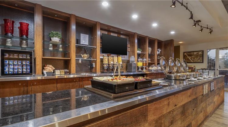 Best Western Plus Chocolate Lake Hotel Restaurant