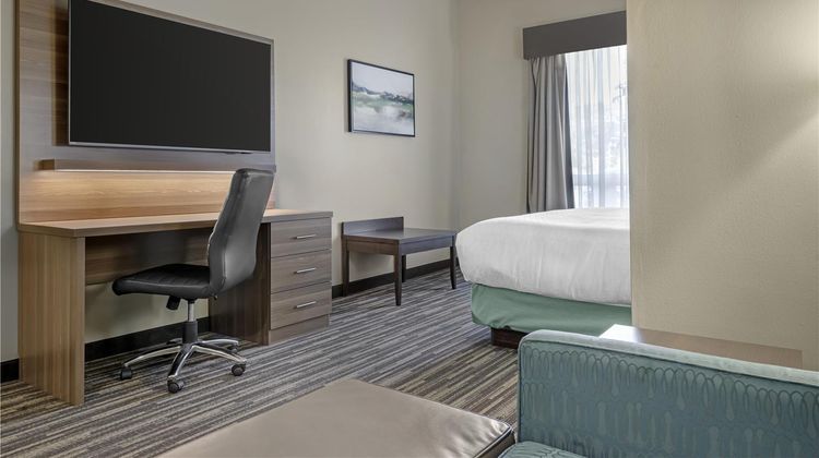 Best Western Plus Dartmouth Hotel & Stes Room