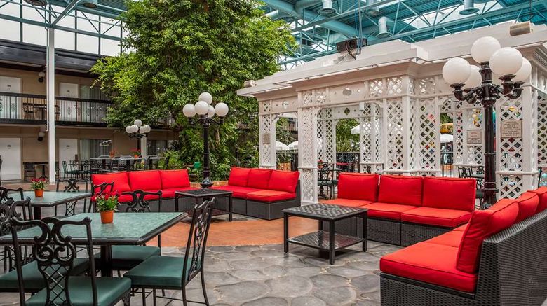 <b>Best Western Plus Cairn Croft Hotel Pool</b>. Images powered by <a href="https://iceportal.shijigroup.com/" title="IcePortal" target="_blank">IcePortal</a>.