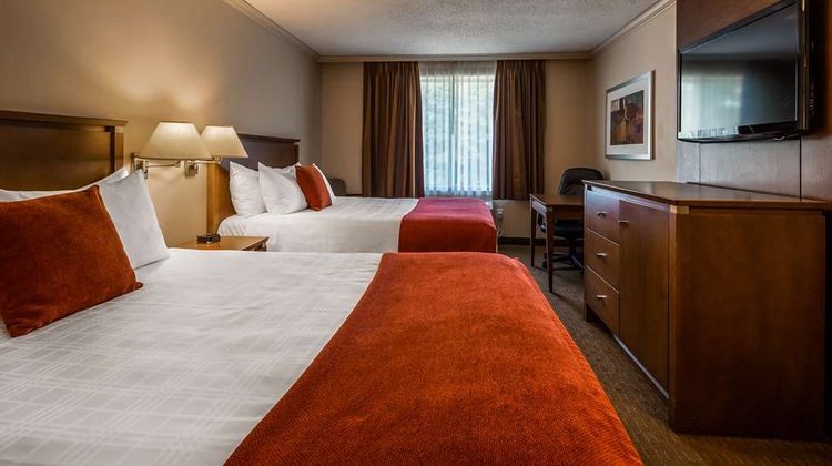 Best Western Plus Guildwood Inn Room