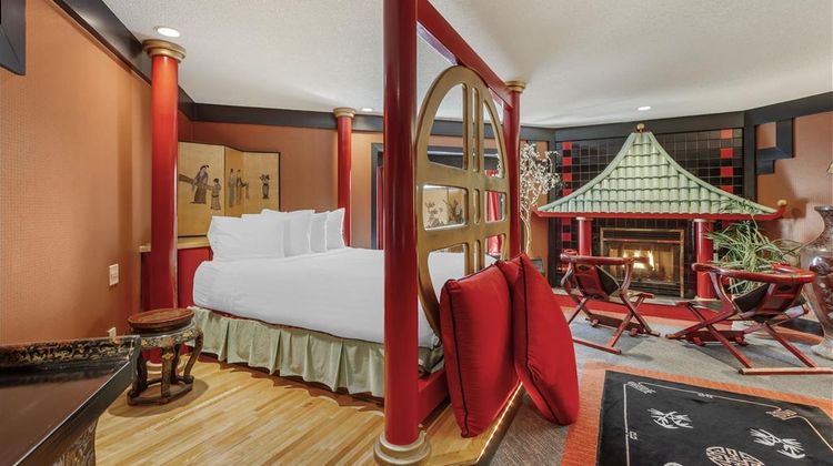 Best Western Fireside Inn Room