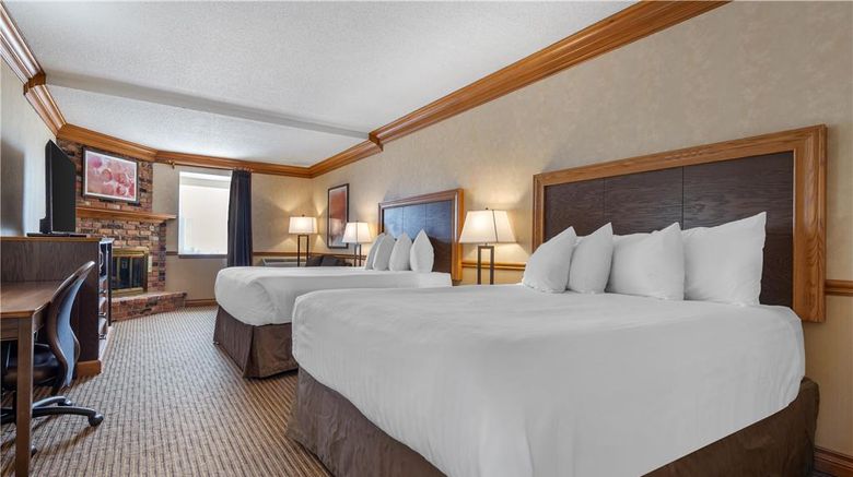 <b>Best Western Parkway Inn & Conf Centre Room</b>. Images powered by <a href="https://iceportal.shijigroup.com/" title="IcePortal" target="_blank">IcePortal</a>.
