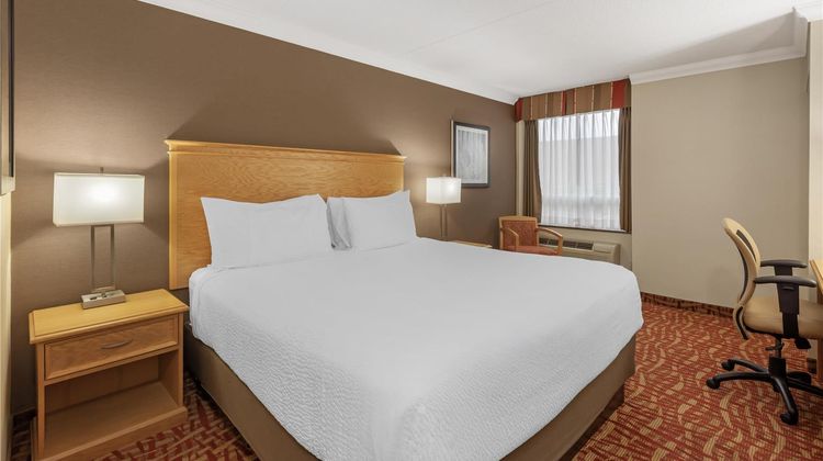 Best Western Plus Cobourg Inn & Conv Ctr Room