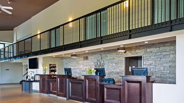 <b>Best Western Pembroke Inn-Conference Ctr Lobby</b>. Images powered by <a href="https://iceportal.shijigroup.com/" title="IcePortal" target="_blank">IcePortal</a>.