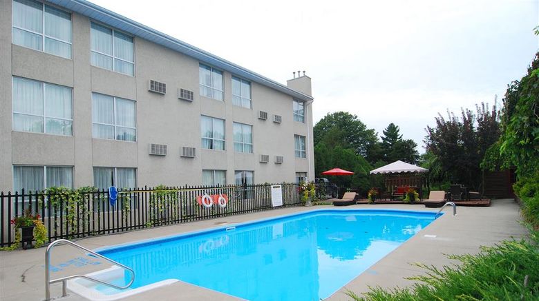 <b>Best Western Little River Inn Pool</b>. Images powered by <a href="https://iceportal.shijigroup.com/" title="IcePortal" target="_blank">IcePortal</a>.