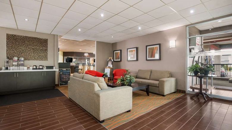 <b>Best Western Little River Inn Lobby</b>. Images powered by <a href="https://iceportal.shijigroup.com/" title="IcePortal" target="_blank">IcePortal</a>.