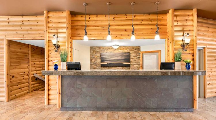 Best Western Plus Nor'Wester Hotel & Cnf Lobby