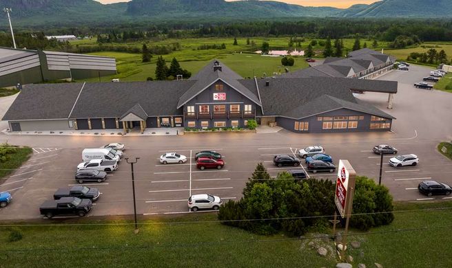 Best Western Plus Nor'Wester Hotel & Cnf Exterior